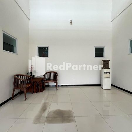 Griya Borobudur Malang Syariah Redpartner Blimbing  Bagian luar foto