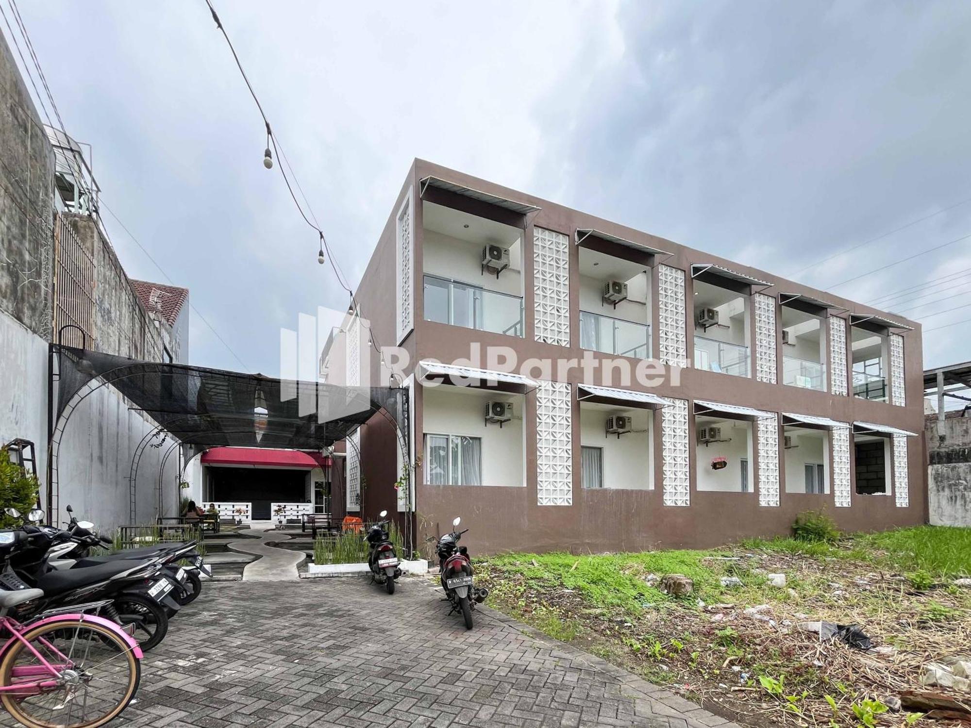 Griya Borobudur Malang Syariah Redpartner Blimbing  Bagian luar foto